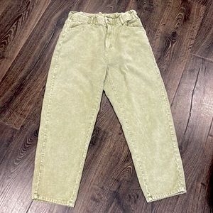 Ruffle waist corduroys